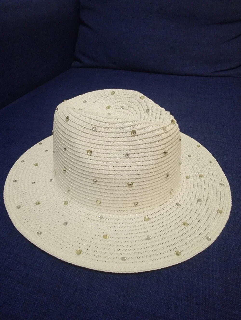White Crystal-Embellished Straw Fedora Hat - Women